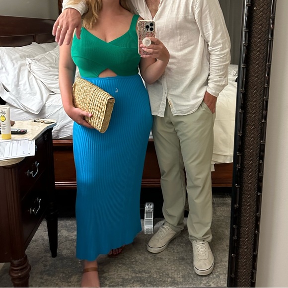 Flirty Pairing Green and Blue Color Block Ribbed Cutout Dress size medium - Picture 8 of 10